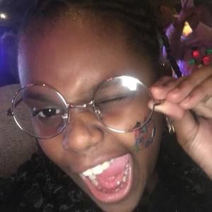 Meet your Posher, Carlos